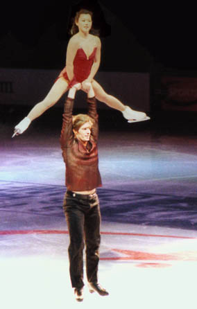 ina85215.jpg (19775 bytes)